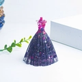 Harz Kleid Figur mit lila Kristall Farbverlauf und Glitzer für Schreibtisch Deko - Amethyst
