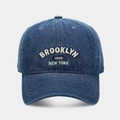 Casquette de baseball en jean bleu vintage avec broderie Brooklyn 1898 et visière courbée - Bleu foncé