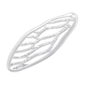 Détail macro d'un pendentif feuille en argent avec une texture martelée élégante - VD1586 Aile-Or Blanc