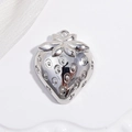 Detailed macro view of a polished silver metal strawberry pendant with realistic textures - VD1656 White Gold Smooth Six-leaf Strawberry