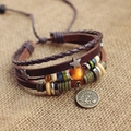 Pulsera multicapa de cuero signo Acuario con cuentas de ágata y dijes de metal - Acuario
