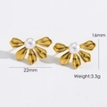 Pendientes de flores doradas con perlas, medidas 22mm de ancho y 16mm de alto detalle - Semicírculo Dorado Pétalo Perla