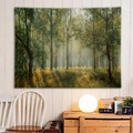 Detalle de la textura de un tapiz de bosque en pared de madera con decoración acogedora - 150x130cm / Bosque de Niebla