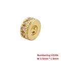 Détail d'une perle intercalaire cylindrique dorée sertie de zircons, taille 3.5x8 mm - Perle Cylindrique à Double Rangée de Zircone (VZ396) / 3.5x8mm / Or