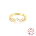 Bague ondulée en argent sterling 925 plaqué or ornée de pierres de zircone étincelantes - US 6 / Style Pavé Zirconia Vague