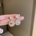 23# Elegant Round Disc Three-dimensional Butterfly Style