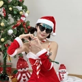 Red velvet Christmas costume set with 2025 glitter glasses and festive accessories - Blue Heart Shape 2025 Glasses