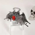 Pinza para el pelo gótica de murciélago gris oscuro con incrustación de rubí rojo - Color gunmetal