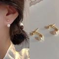 Elegantes pendientes de perlas doradas en forma de U con diseño envolvente minimalista - Estilo de Perla en Forma de U Dorado (MY32630)