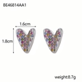 Détail montrant les dimensions de boucles d'oreilles cœur avec cristaux, 1,6cm x 1,8cm - Argent Strass Multicolore (BE46814AA1)