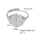 Polierter Edelstahlring in Silber mit Zirkon-Oval und Ringgröße 7 Abmessungen - Größe 7 (Verstellbar) / Stahl Rund (A789)