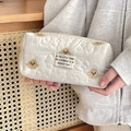 Trousse de maquillage matelassée blanche avec broderie ours et tissu doux texturé - Trousse à Crayons Matelassée Octopus Petite Fleur