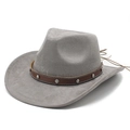 Dettaglio cappello cowboy in camoscio grigio scuro con fascia in pelle borchiata e tesa - Grigio