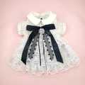Elegante vestito per animali in tweed con gonna di pizzo e fiocco nero decorativo - XS / Abito in Pizzo Tweed Bianco Crema