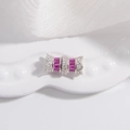 Vue macro d'une perle en argent S925 avec zircons roses pour bracelets DIY bijoux - Style A - Design Taille Fine (SK51) / Argent 925 / 5.7*11.6mm / Zirconia rouge rose plaqué rhodium
