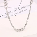 Collar minimalista de plata con cadena de eslabones cubanos asimétricos de titanio - 45cm(KN236397-Z)