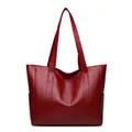 Bordeauxrode dames shopper van kunstleer met kiezeltextuur en grote opbergruimte - Rood