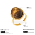 Tableau des tailles détaillé pour bague en acier doré avec oeil de tigre et dimensions - Style de Bande d'Or Œil de Tigre Large (NB-R24402)
