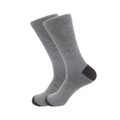 Detail von grauen Baumwoll-Business-Socken mit schwarzer Ferse und gerippten Bündchen - 38-46 / Grau