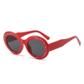 Lunettes de soleil ovales rouges avec strass pour femmes, style streetwear tendance - C2 Monture Rouge Verres Gris