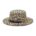 Cappello boater alla moda con stampa leopardata, fascia nera e catena dorata decorativa - M(56-58cm) / Bianco