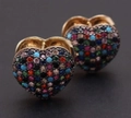 Pendientes de botón con forma de corazón dorado y circonitas de colores - Pendientes de clip / Colorido