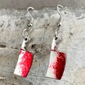 Boucles d'oreilles hachoir d'Halloween avec éclaboussures de sang rouge réalistes - Style Couperet