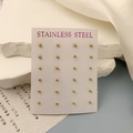 Lot de 12 paires de puces d'oreilles boules dorées minimalistes en acier inoxydable de qualité - Or (2mm)