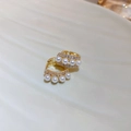 Vergoldete Perlen-Creolen, funkelnde Zirkonia Huggie Ohrringe, eleganter süßer Modeschmuck. - Reihe Strass Künstliche Perle Creolen / Nr 5 Vergoldet Gold