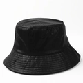 Dettaglio di cappello pescatore nero con cuciture parallele e tessuto lucido - M (56-58cm) / Nero
