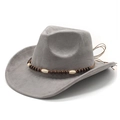 Detailaufnahme grauer Cowboyhut aus Wildleder mit Perlenband im Ethno-Stil - M (56-58cm) / Grau