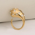 Anillo abierto gota dorada con esfera de cristales en acero inoxidable pulido - Dorado