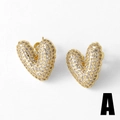Pendientes de corazón bañados en oro de 18k con circonitas blancas sobre fondo blanco - Estilo A/Dorado/Grande / Dorado