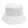 Gorro de pescador acolchado blanco con diseño de rombos para un look de invierno - M(56-58cm) / Blanco