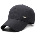 Dunkelgraue Baseballkappe für Herren mit silbernem 'Sport' Metallemblem an der Seite - Verstellbar / Grau