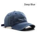 Berretto da baseball in denim lavato blu scuro con ricamo vintage e cinturino - Blu scuro