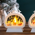 Weiße LED-Weihnachtslaterne mit Rentier-Motiv und warmem elektronischem Kerzenlicht - Weiß - Rentier