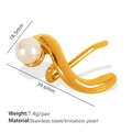 Pendientes dorados curvos con perlas de imitación en acero inoxidable, vista con dimensiones - FZ06 Perla Blanca Dorado