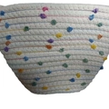 Mini borsa a tracolla in cotone intrecciato con pompon colorati e cuciture decorative - Abbellimento colorato con pompon / Colorato