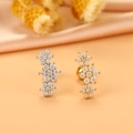 Details von gold- und silberfarbenen Blumen-Ohrsteckern mit funkelnden Zirkonia-Steinen - 13# (Schneeflocke)