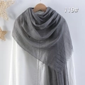 Sciarpa grigia in cotone e lino con texture a pieghe e bordi sfrangiati su gruccia - Grigio (119)