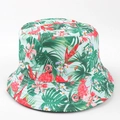 Détail d'un chapeau bob tropical avec imprimés flamant rose et feuilles de monstera - M(56-58cm) / Vibrations Tropicales Impression Numérique (49#)