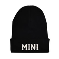 Dettaglio del ricamo in peluche bianco MINI su un berretto in maglia nera invernale - MINI-Stile Bambini / Nero