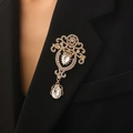 Baroque style gold alloy brooch with crystal rhinestones and pear-shaped drop pendant - Gold Hollow Pattern Style (6413)