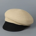 Detailaufnahme der Strohflechtstruktur von beigen und schwarzen Sommer-Baskenmützen - M (56-58cm) / Beige mit schwarzer Krempe