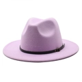 Klassischer hellvioletter Fedora-Hut mit breiter Krempe und schwarzem Lederband-Dekor - Verstellbar / Lila