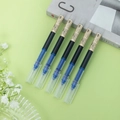 Detail von 0,5 mm schnelltrocknenden Tintenrollern mit sichtbarem Tintenvorrat am Griff - 0.5mm / Blau