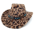Dettaglio cappello cowboy leopardato con perline blu e croce in metallo su cinturino in pelle - M (56-58cm) / Corona a Cuore Marrone Chiaro