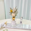 Wild Bluebell reed diffuser set with 120ml glass bottle and dried flowers on marble tray - English Pear & Freesia