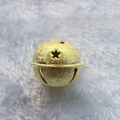 Goldene 4cm Metallglocke mit Stern-Ausschnitt für DIY Weihnachtsschmuck Basteln - Gold
